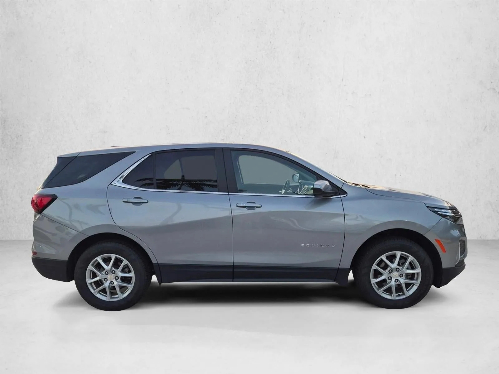 2024 Chevrolet Equinox AWD LT photo 4