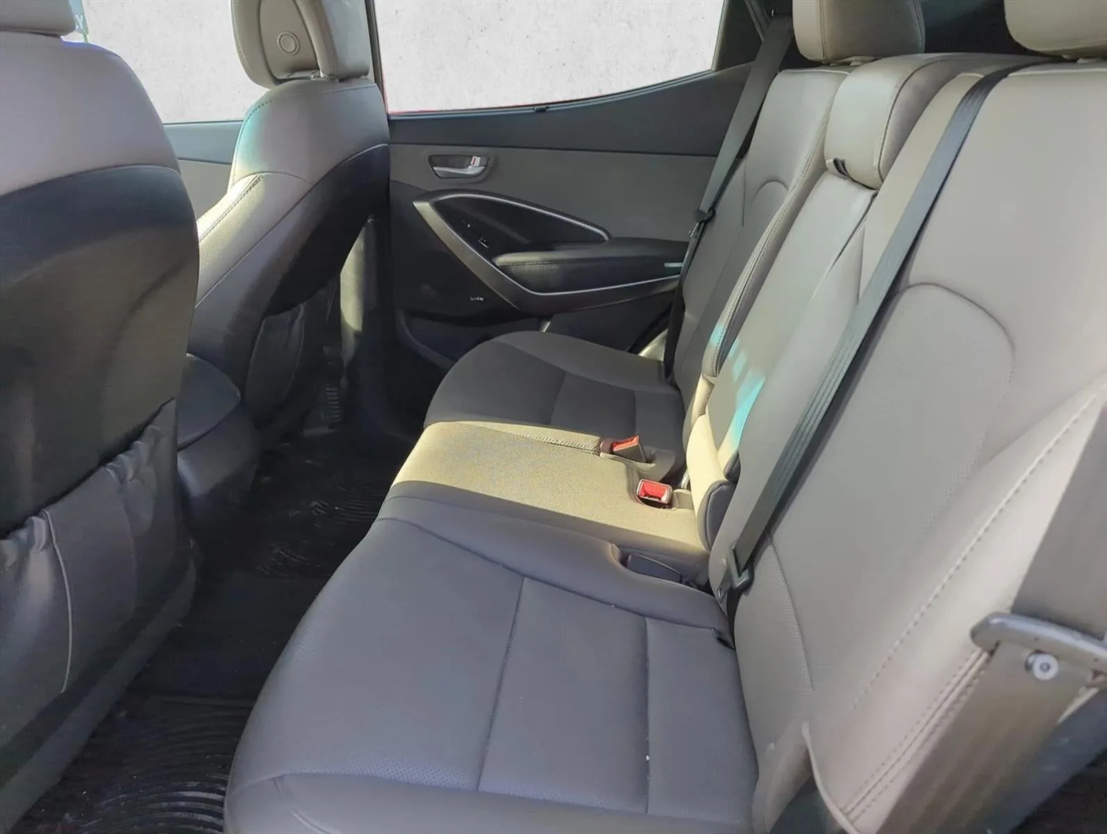 2017 Hyundai Santa Fe Sport 2.4L Auto AWD photo 7