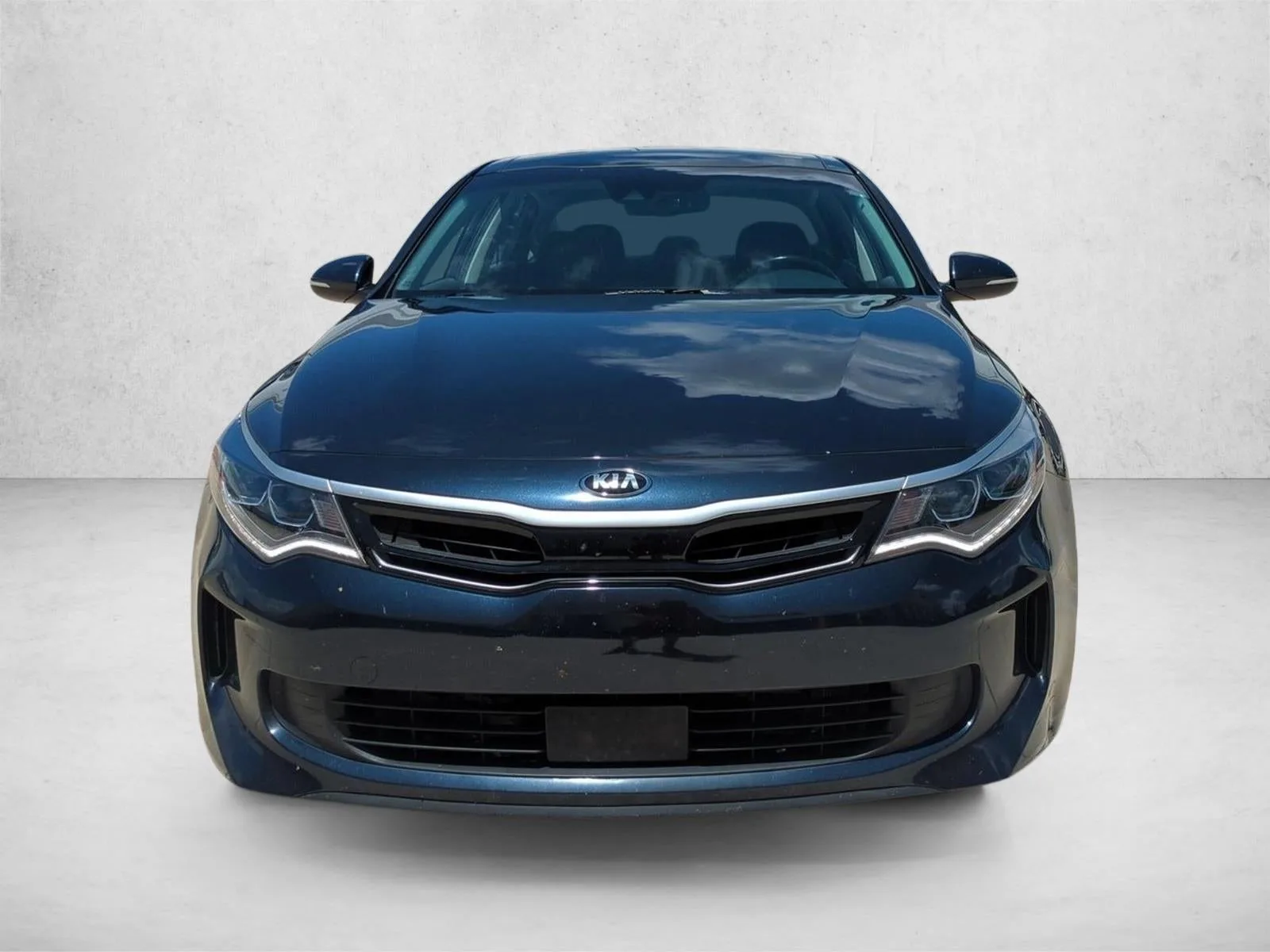 2017 Kia Optima Hybrid EX Auto photo 2