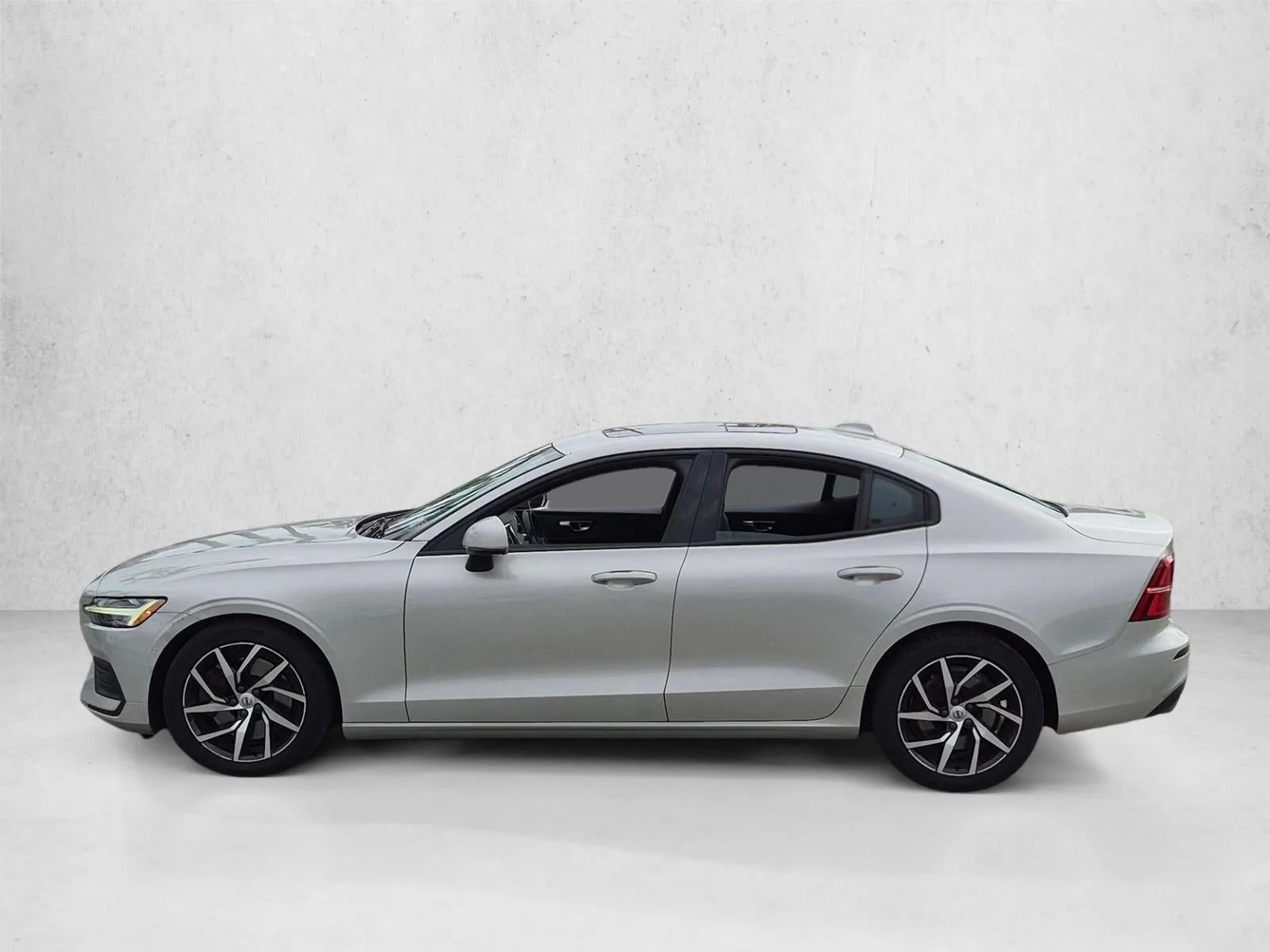 2019 Volvo S60 T6 AWD Momentum photo 8