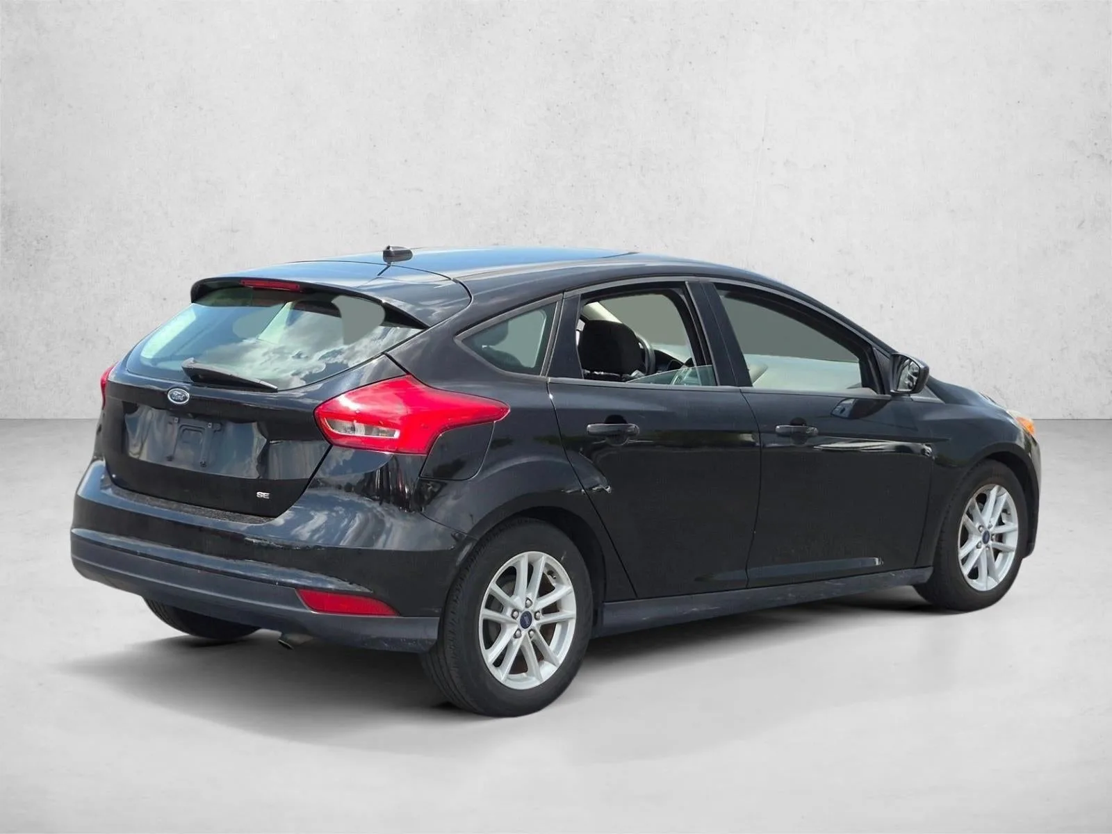 2018 Ford Focus SE photo 5