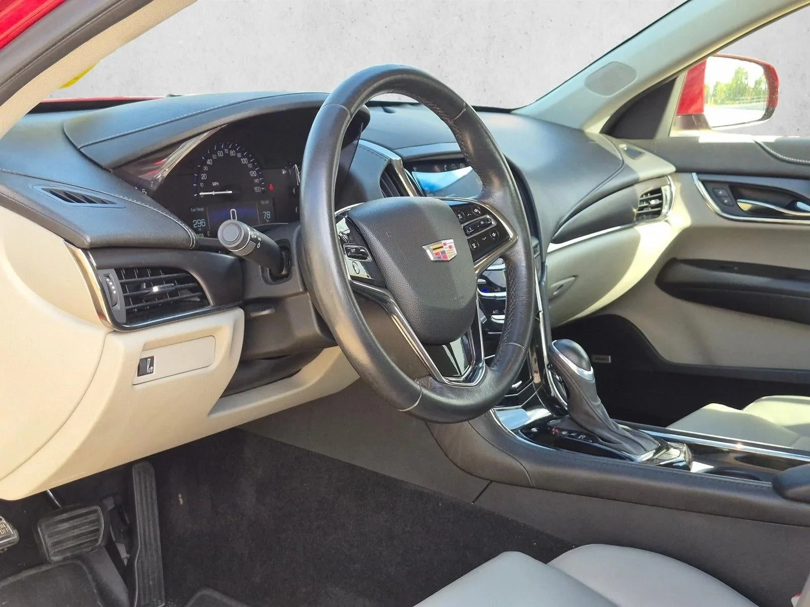 2015 Cadillac ATS Sedan 2.0L I4 RWD photo 2