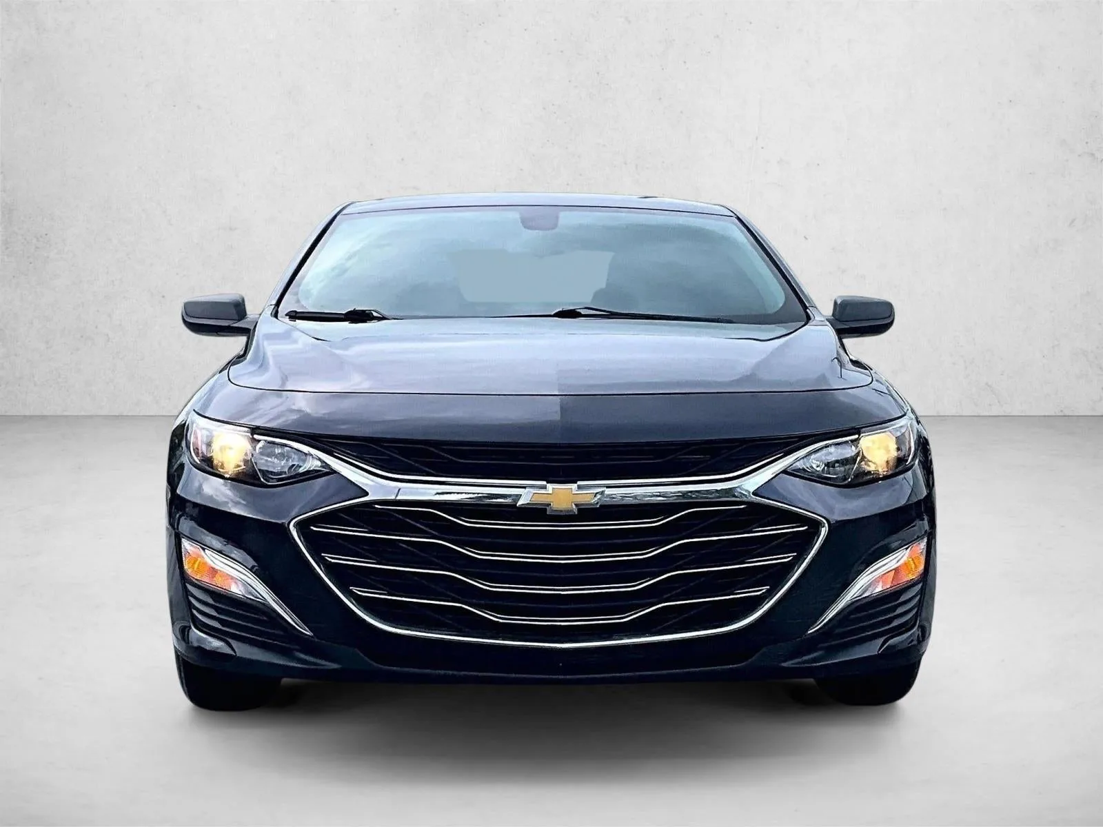2022 Chevrolet Malibu LS photo 3