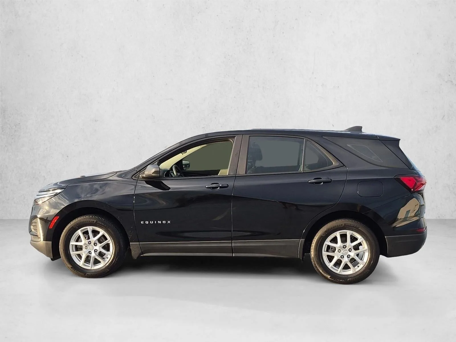 2024 Chevrolet Equinox LS photo 9