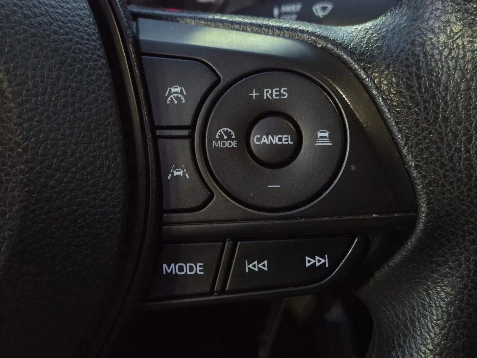 2023 Toyota Corolla LE CVT (Natl) photo 9