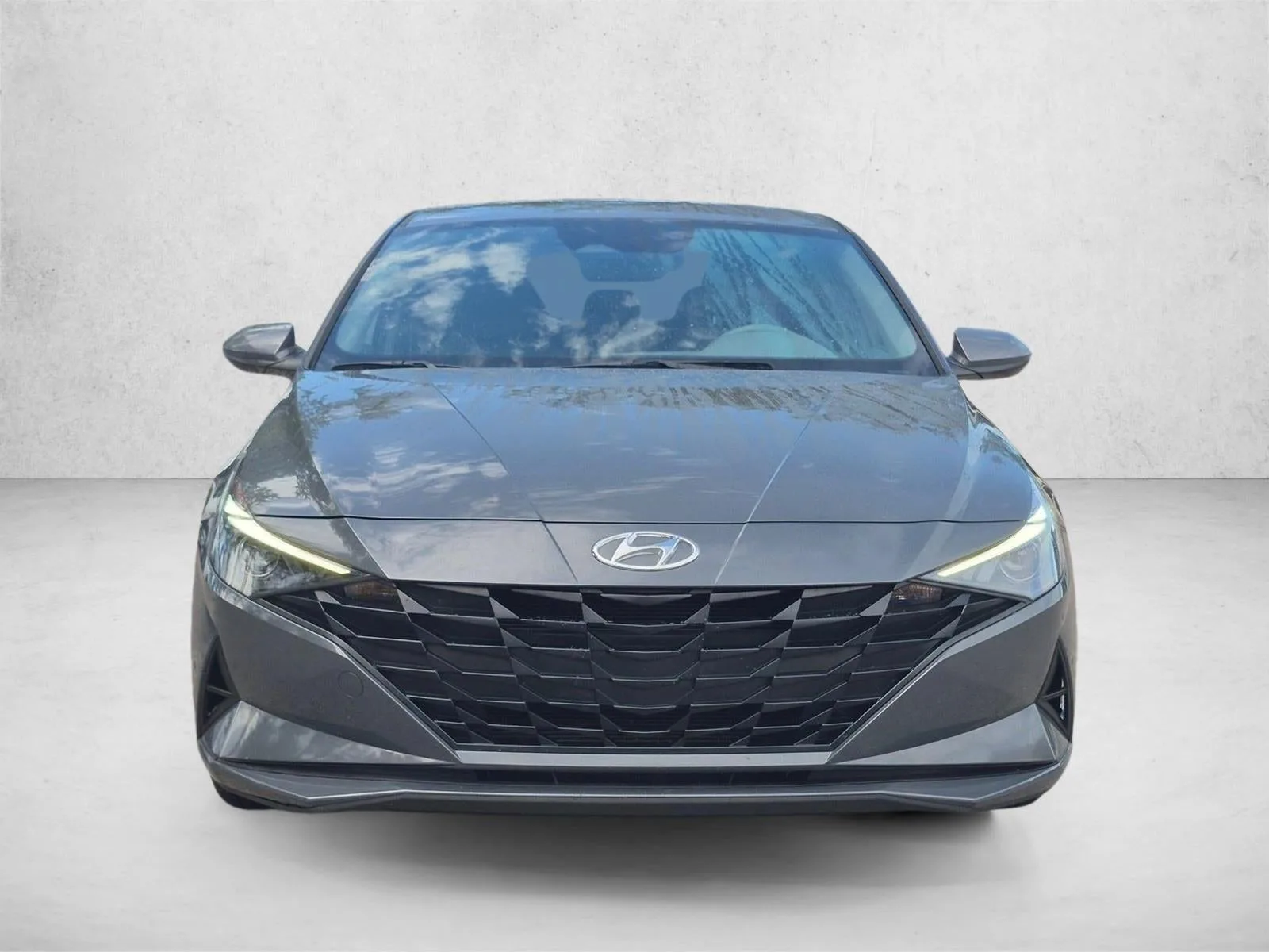 2023 Hyundai ELANTRA SEL IVT photo 2