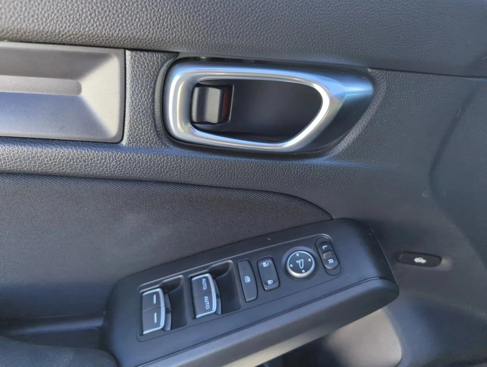 2025 Honda Civic Sedan Sport CVT photo 10