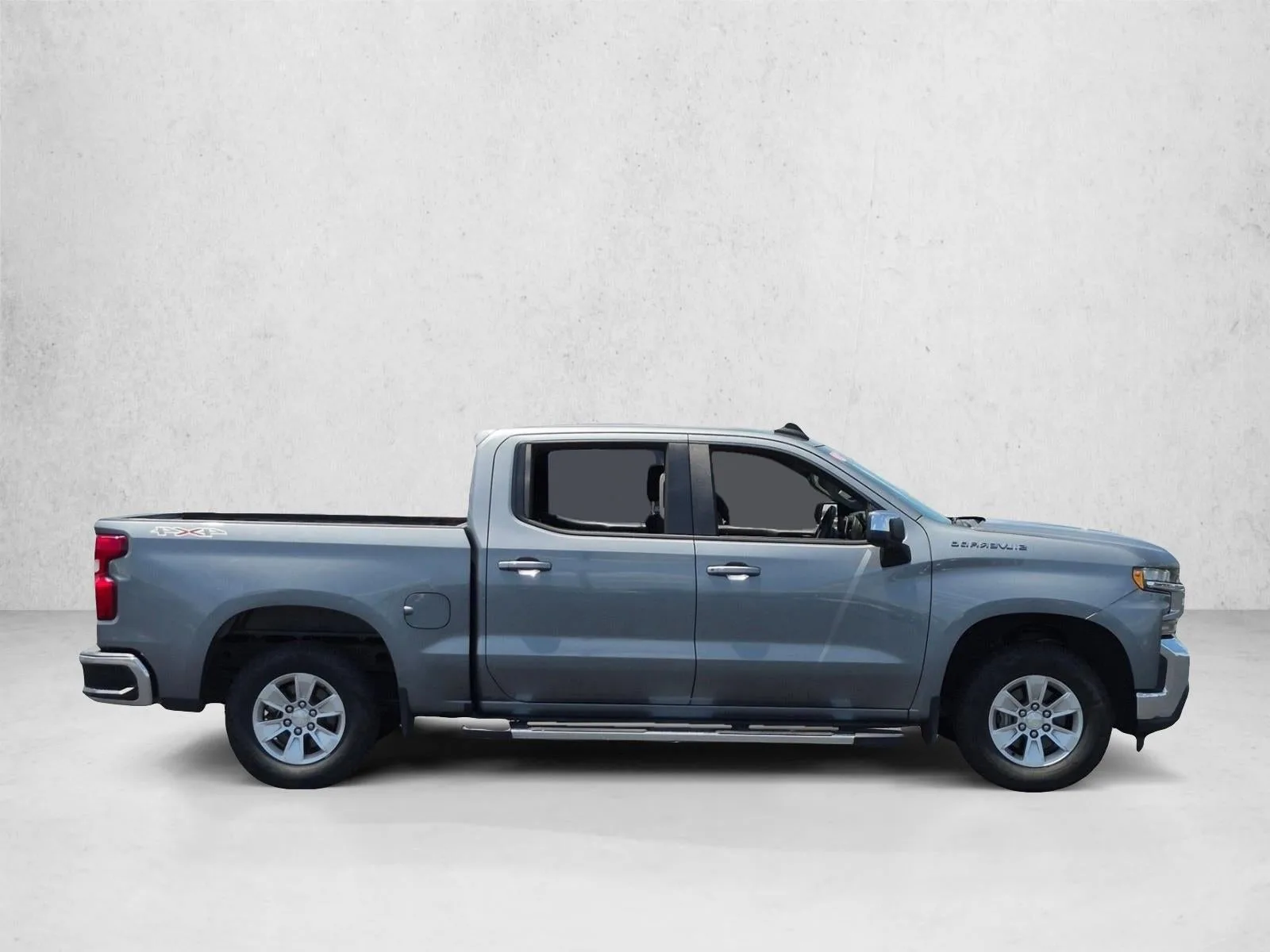 2019 Chevrolet Silverado 1500 LT photo 4