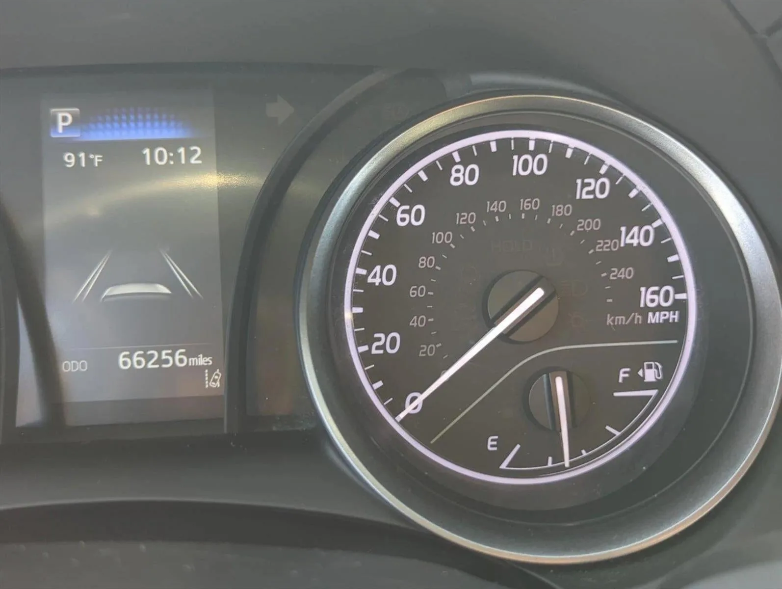 2023 Toyota Camry SE Auto (SE) photo 10
