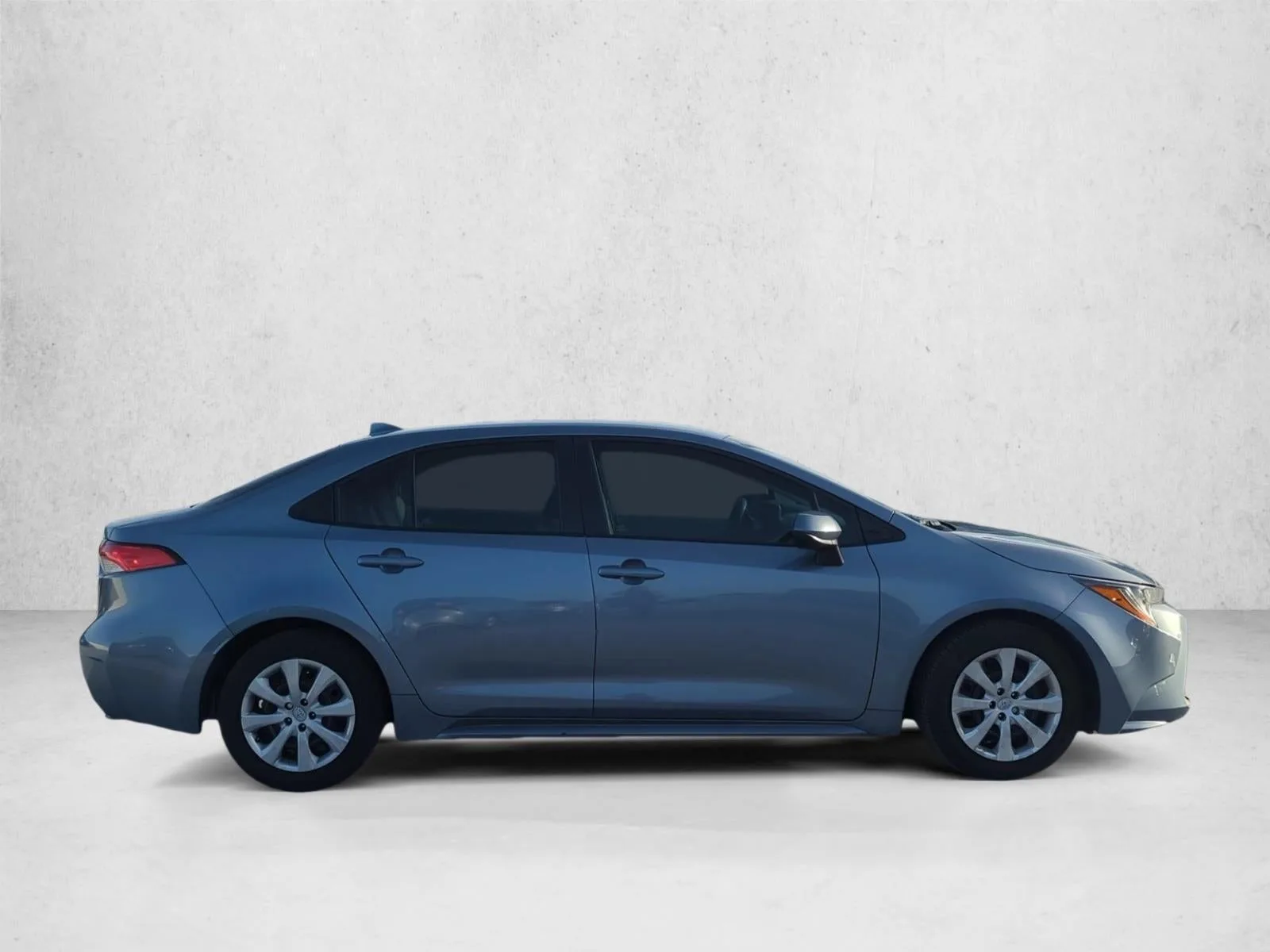 2024 Toyota Corolla LE CVT (Natl) photo 4