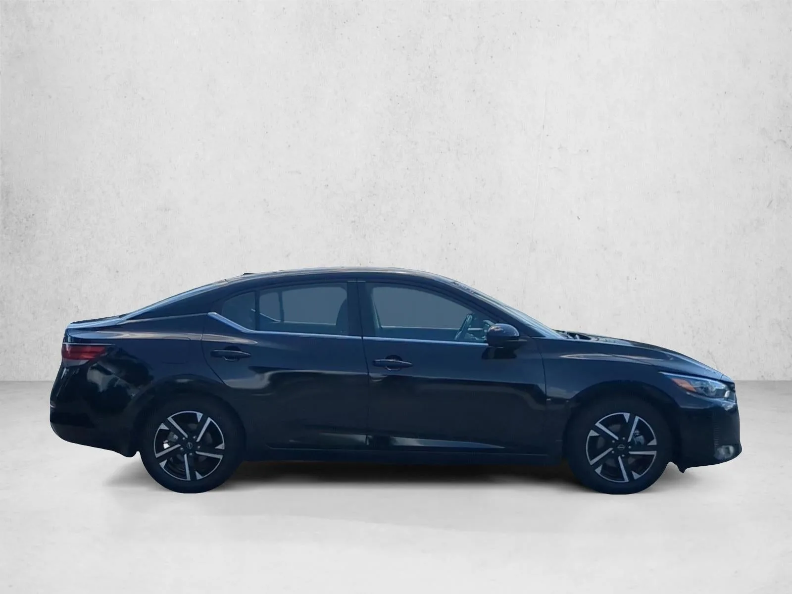 2024 Nissan Sentra SV photo 4