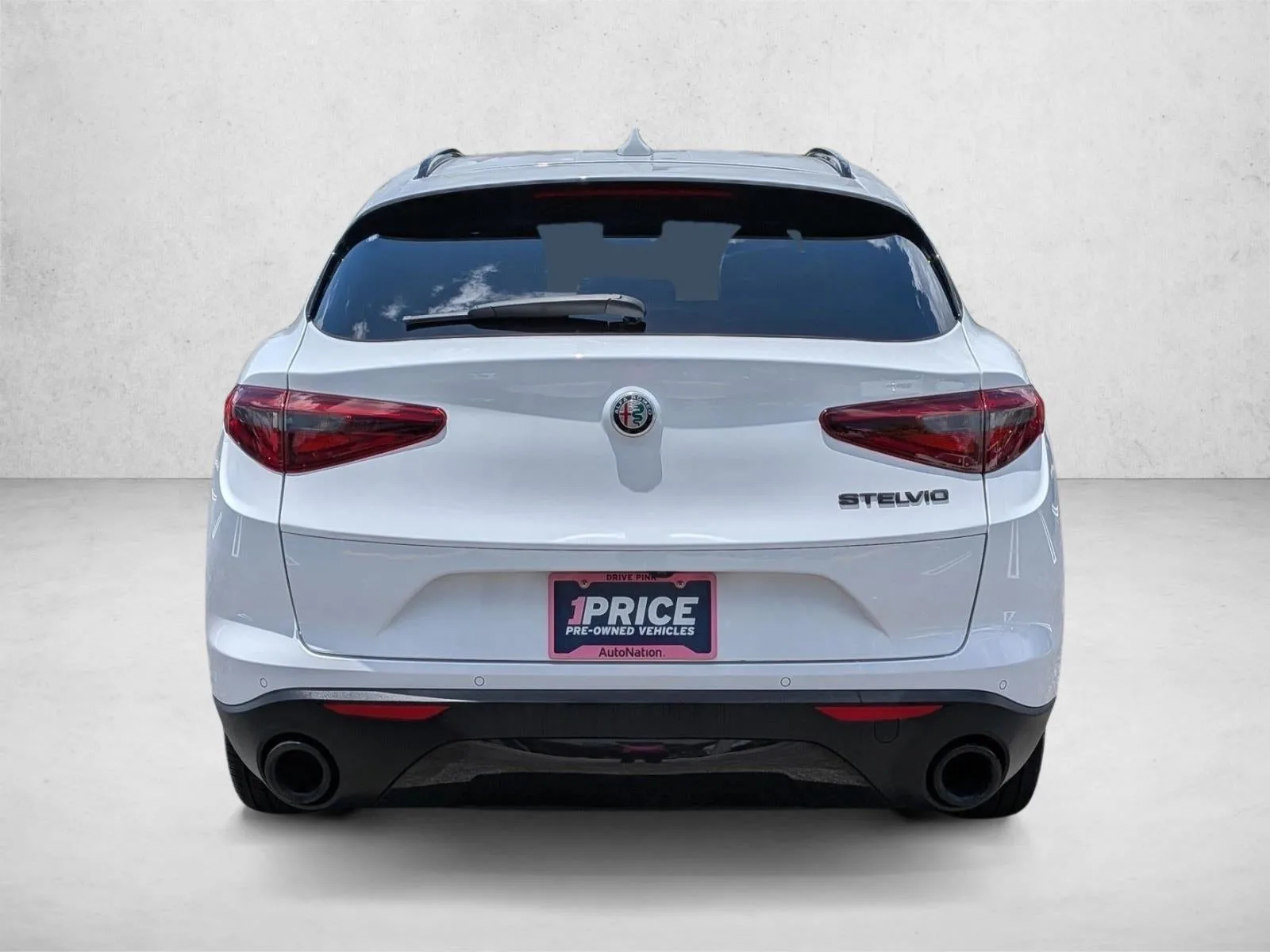 2020 Alfa Romeo Stelvio RWD photo 6