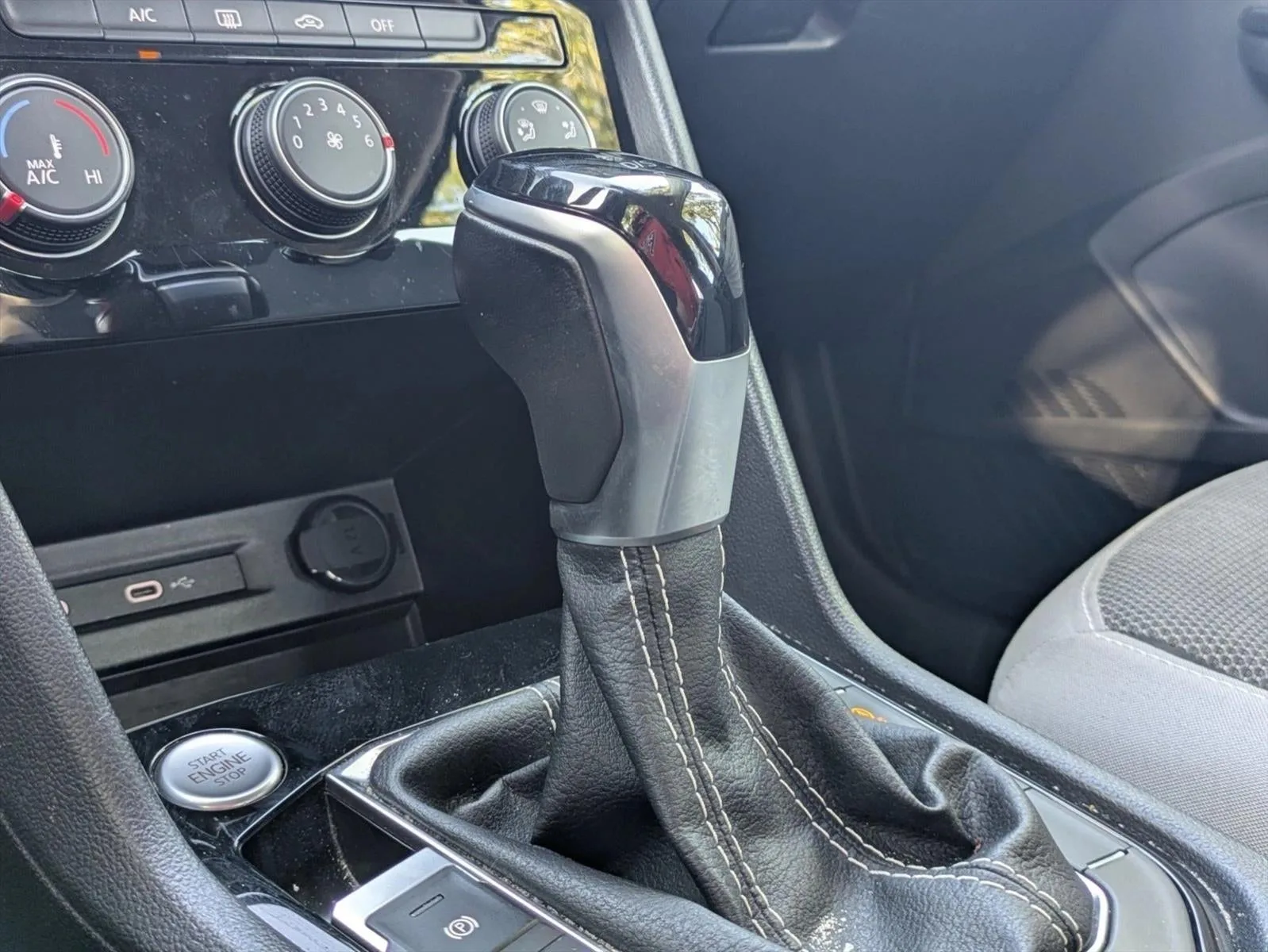 2023 Volkswagen Taos S FWD photo 9