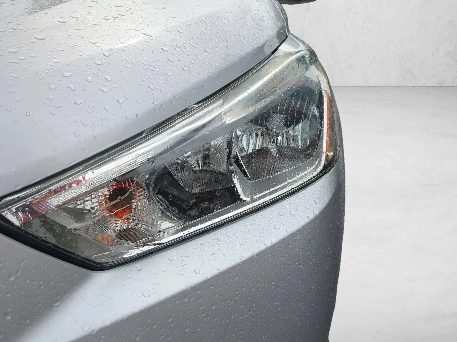 2020 Nissan Kicks SV FWD photo 9