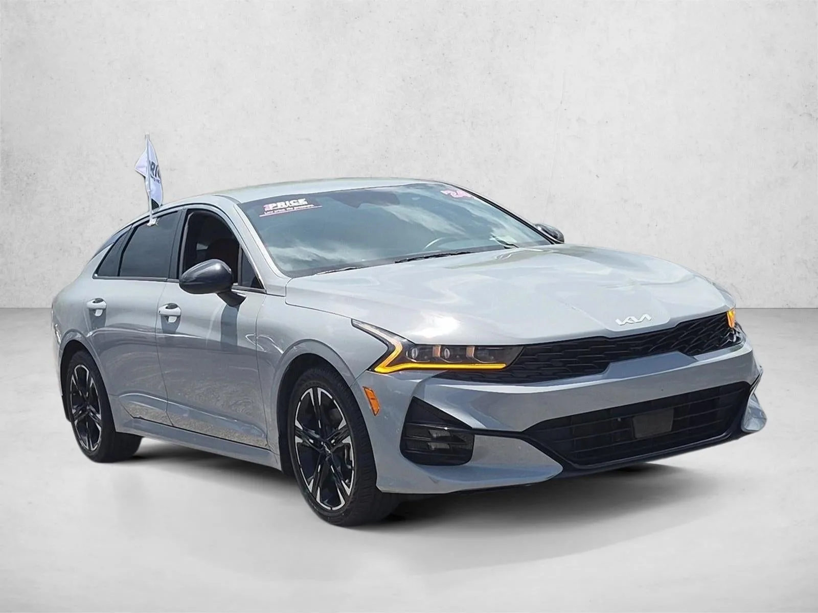 2024 Kia K5 GT-Line photo 3