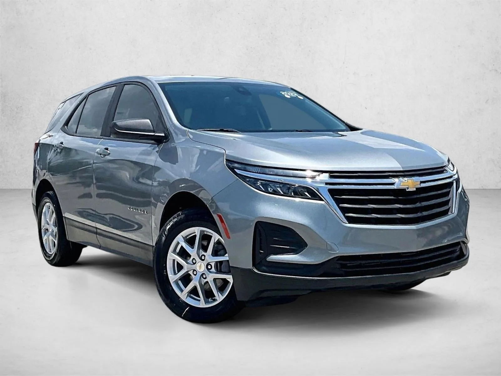 2023 Chevrolet Equinox LS photo 12