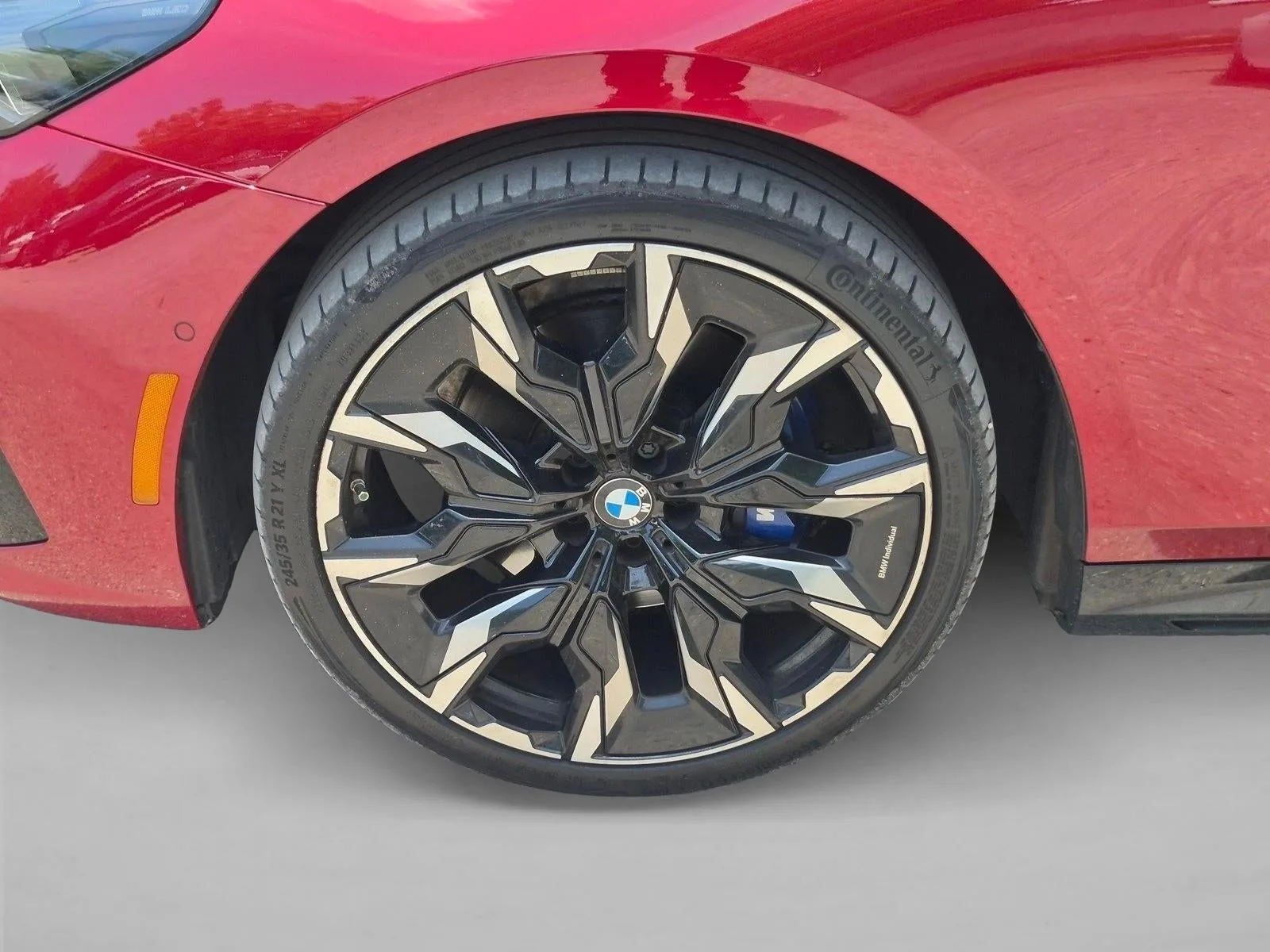 2024 BMW 5 Series 530i photo 9