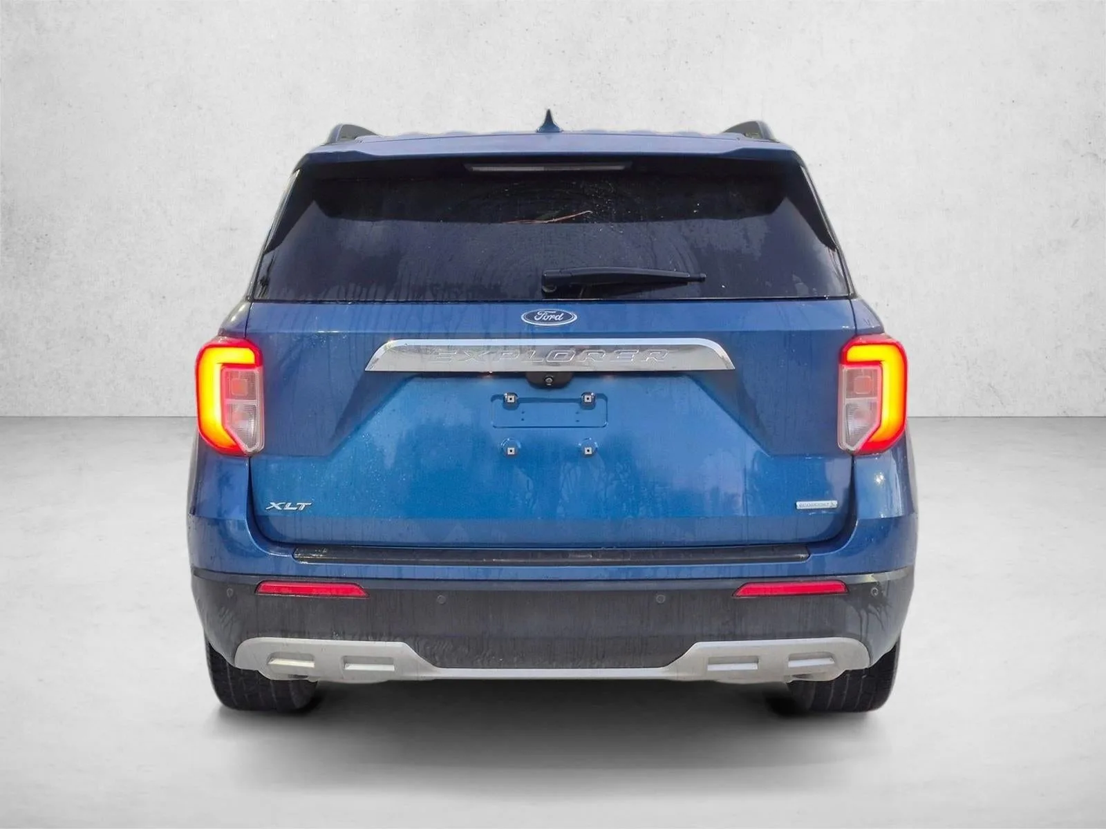 2020 Ford Explorer XLT RWD photo 6