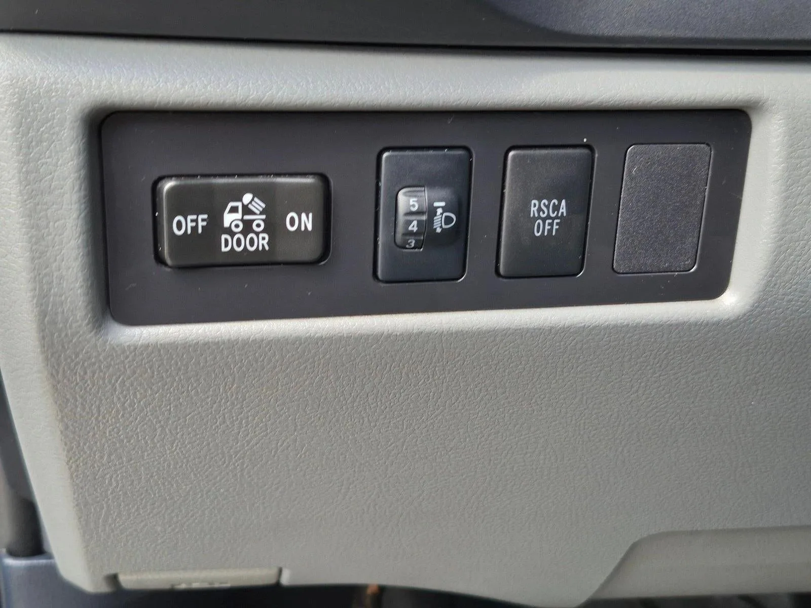 2010 Toyota Tundra Base photo 10