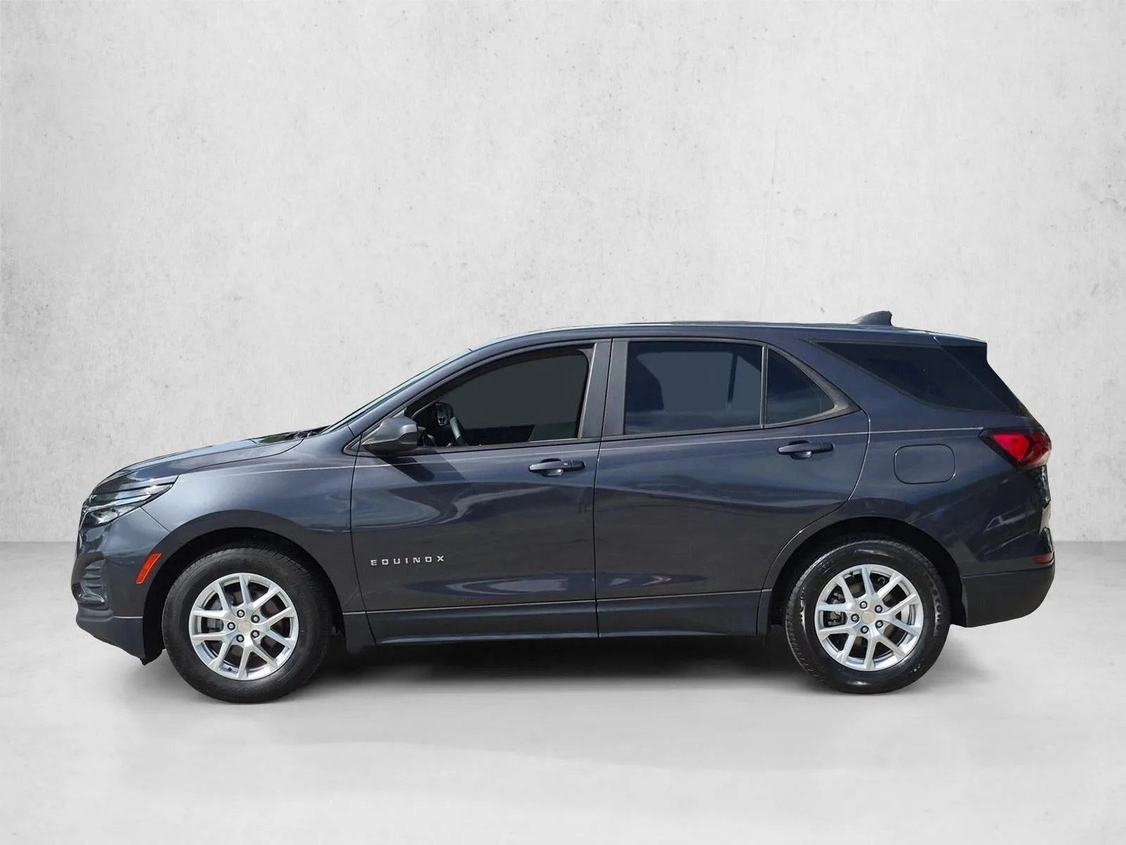 2022 Chevrolet Equinox LS photo 9