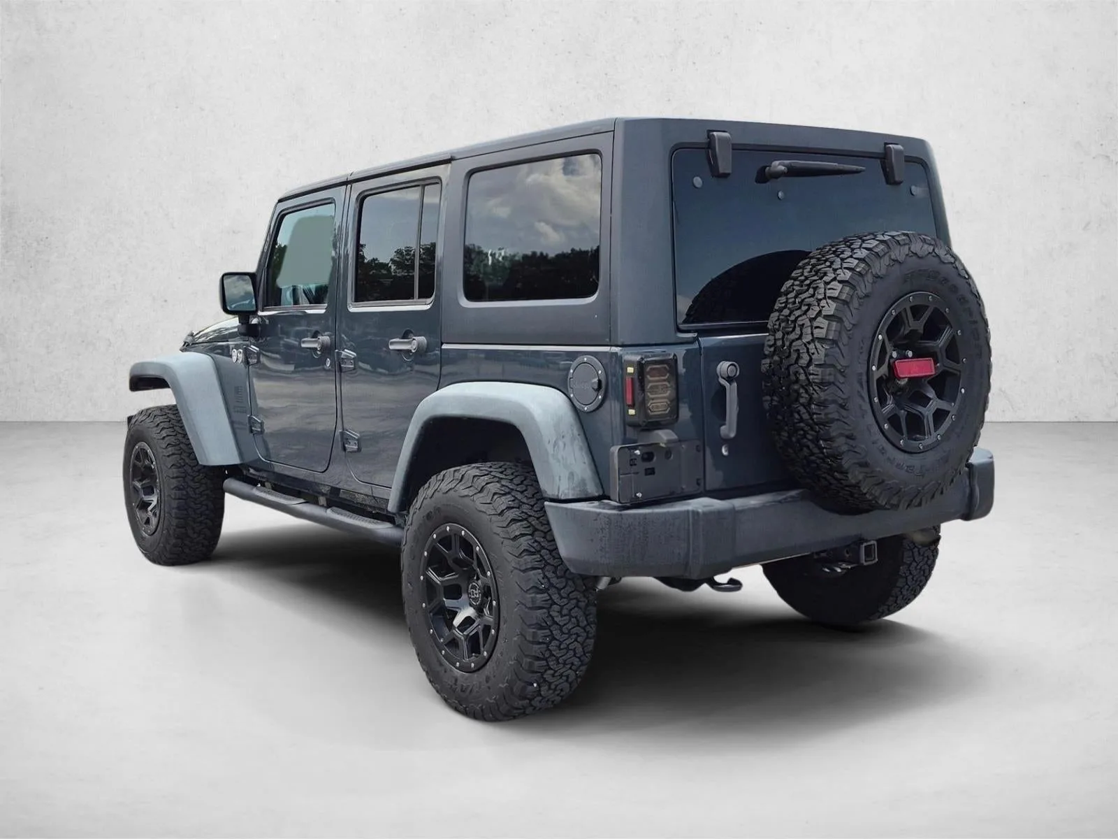 2016 Jeep Wrangler Unlimited 4WD 4dr Sport photo 8