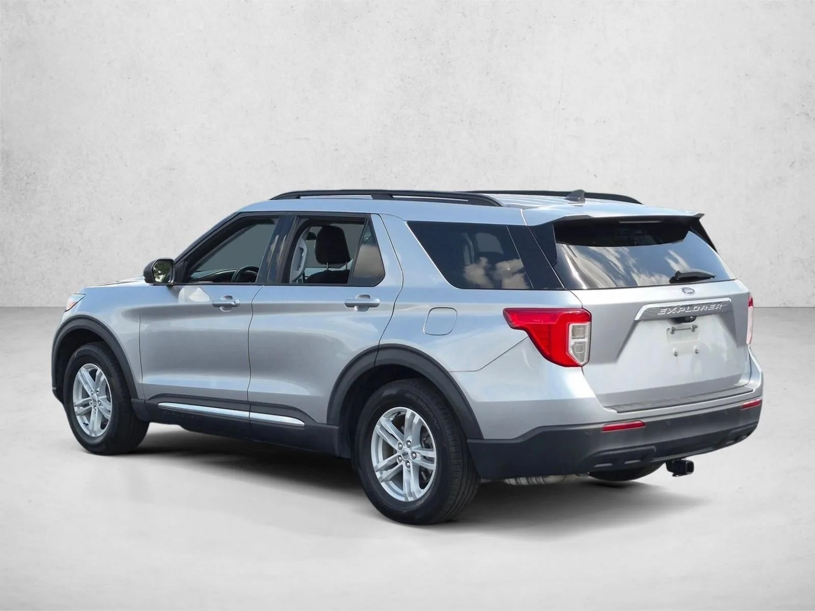 2021 Ford Explorer XLT photo 7