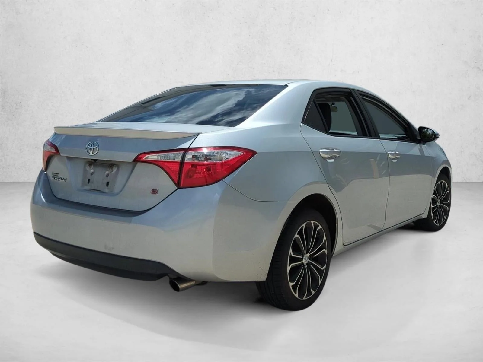 2014 Toyota Corolla 4dr Sdn CVT Auto S Plus (Natl) photo 5