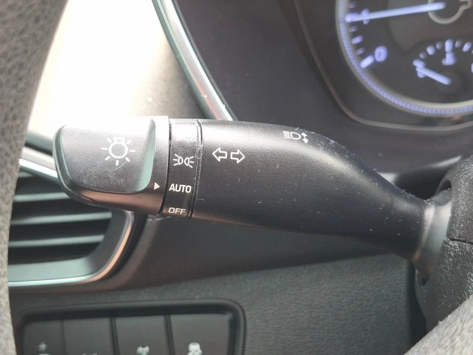 2020 Hyundai SANTA FE SE 2.4L Auto AWD photo 6