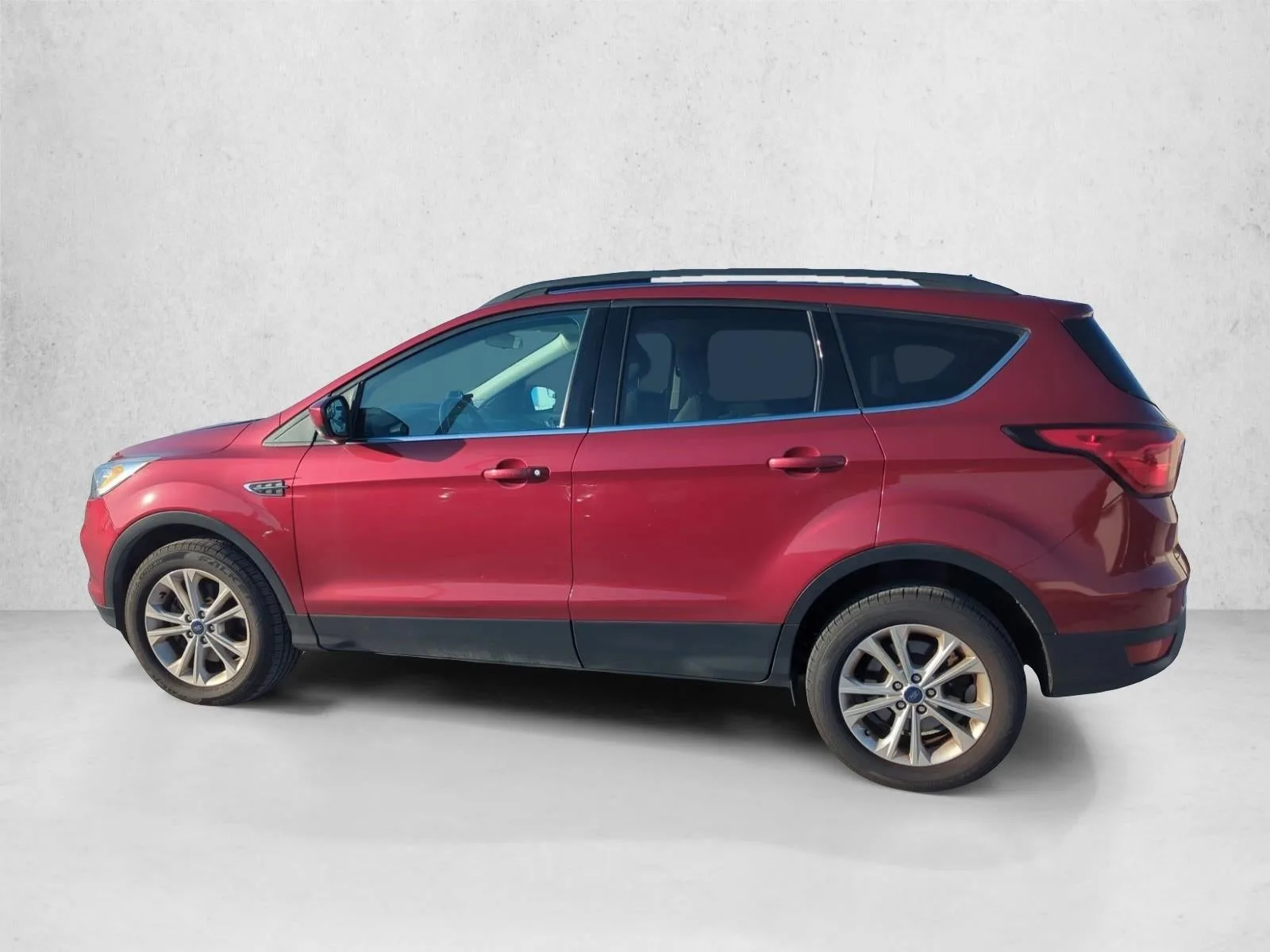 2019 Ford Escape SEL 4WD photo 6