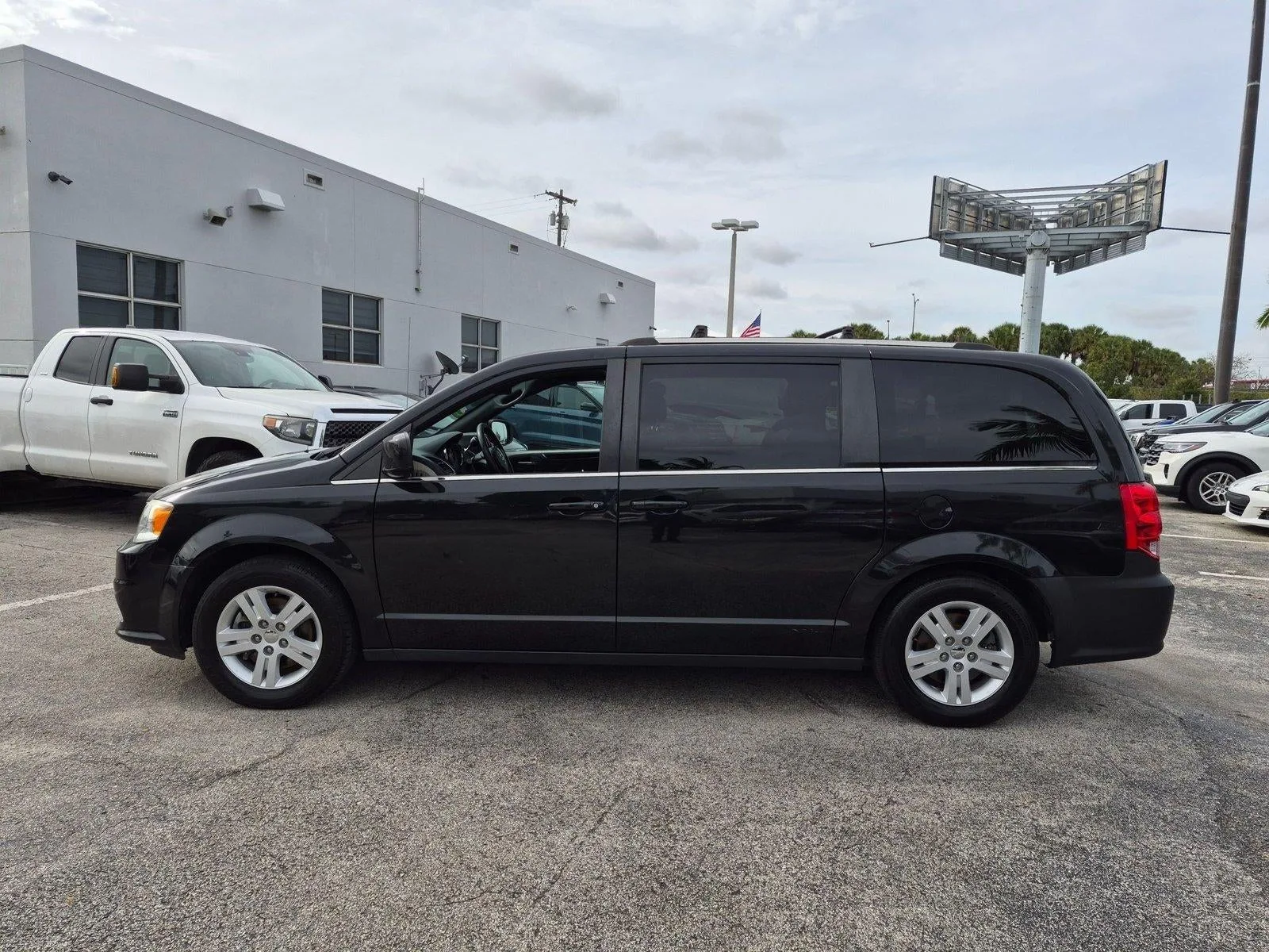 2019 Dodge Grand Caravan SXT Wagon photo 8