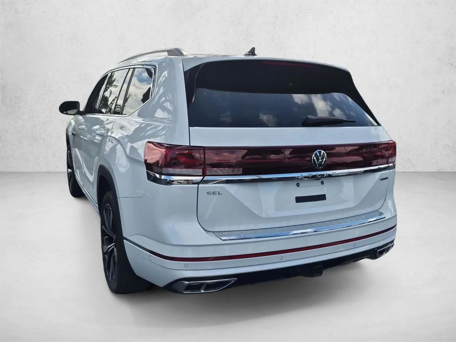 2024 Volkswagen Atlas 2.0T SEL Premium R-Line photo 8