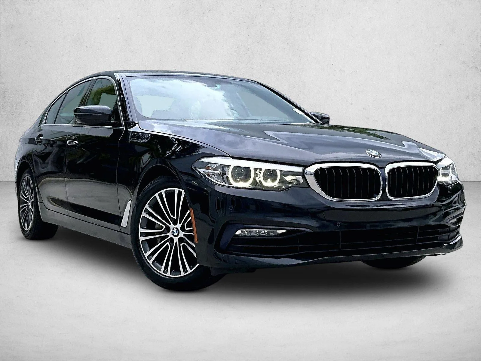 2017 BMW 530i xDrive Sedan photo 12