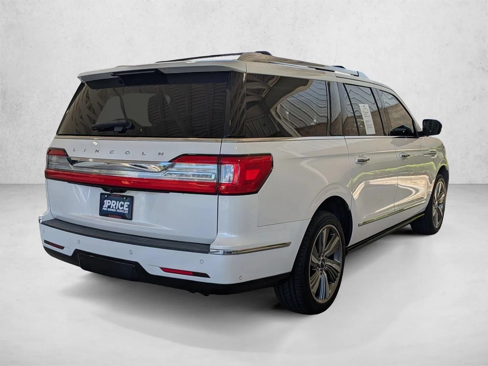 2018 Lincoln Navigator L 4x4 Reserve photo 5