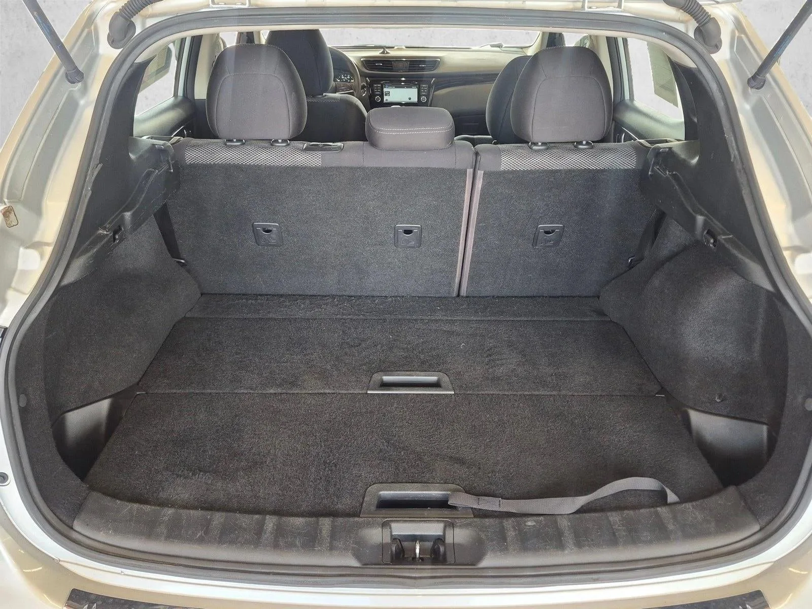 2017 Nissan Rogue Sport FWD SV photo 6