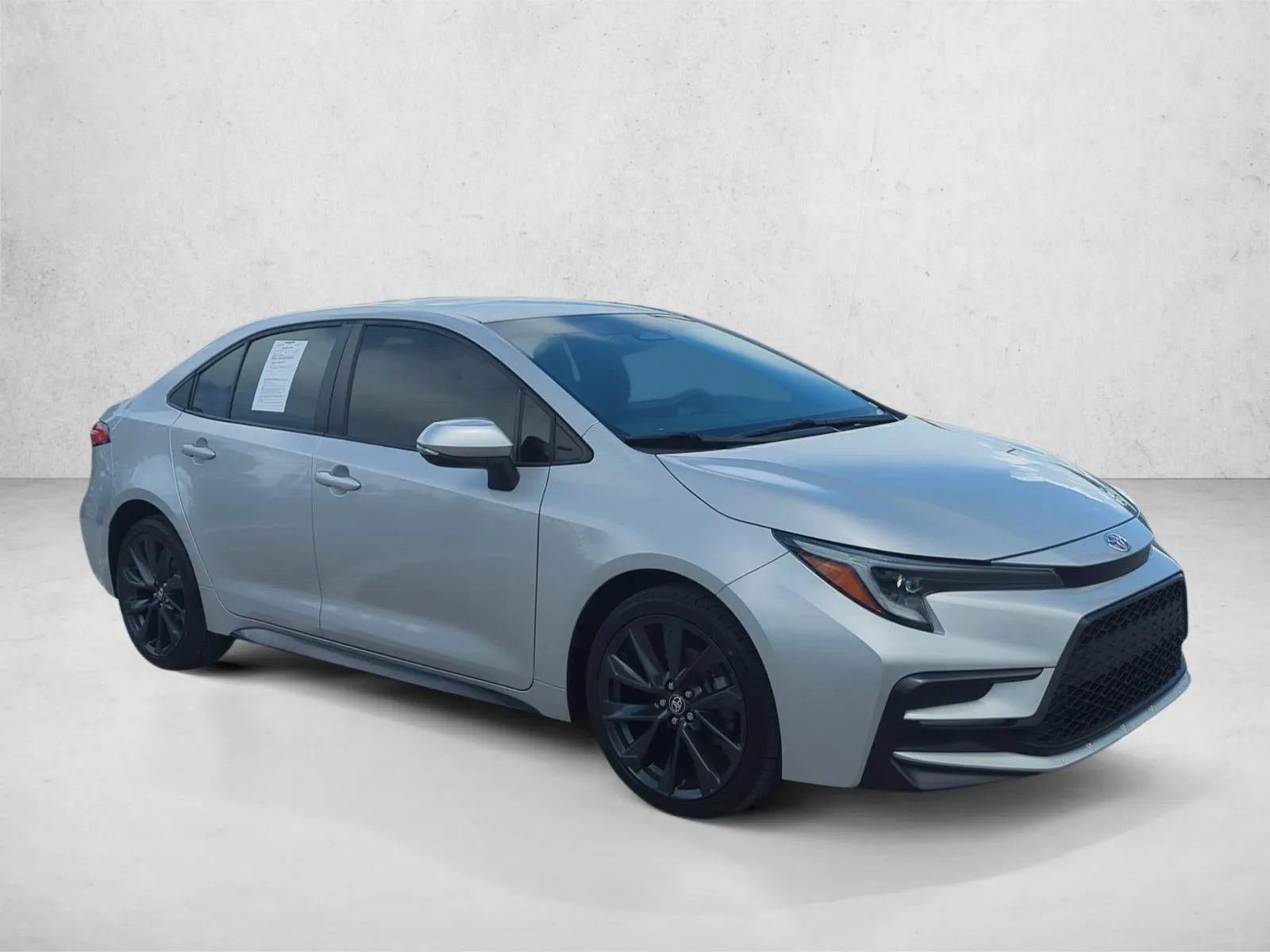 2024 Toyota Corolla SE CVT (Natl) photo 3