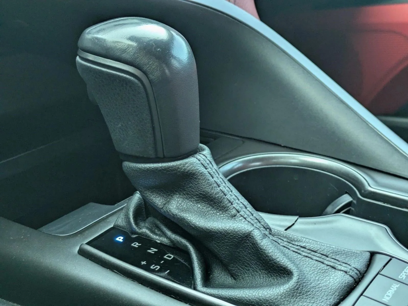 2021 Toyota Camry XSE Auto (Natl) photo 9