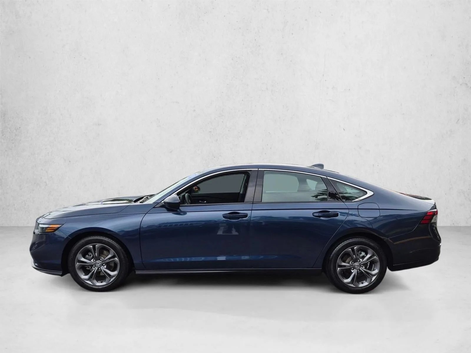 2024 Honda Accord Sedan EX CVT photo 8