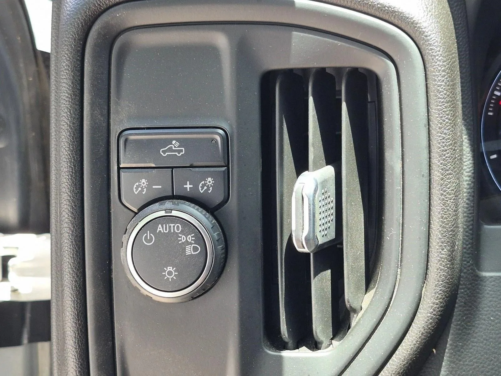 2021 Chevrolet Silverado 1500 Double Cab Standard Box 2-Wheel Drive Custom photo 11