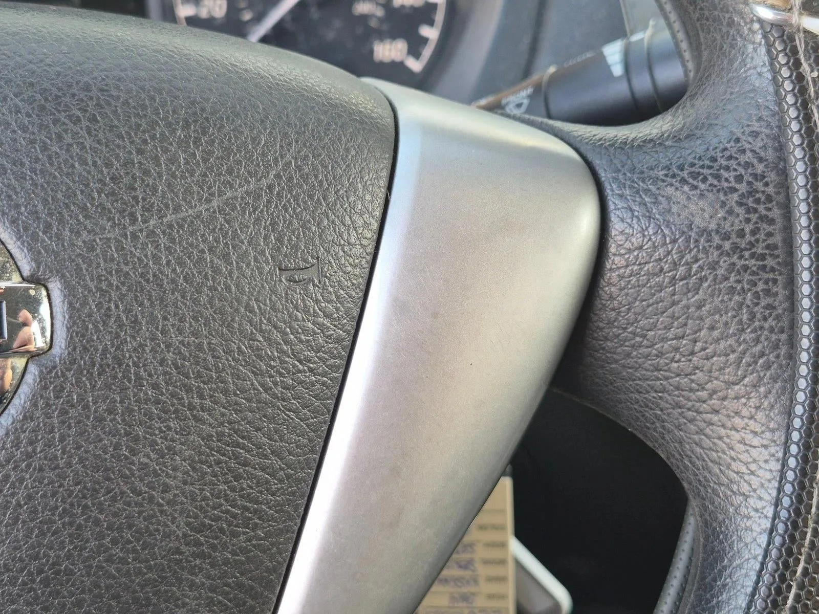 2014 Nissan Sentra 4dr Sdn I4 CVT S photo 7