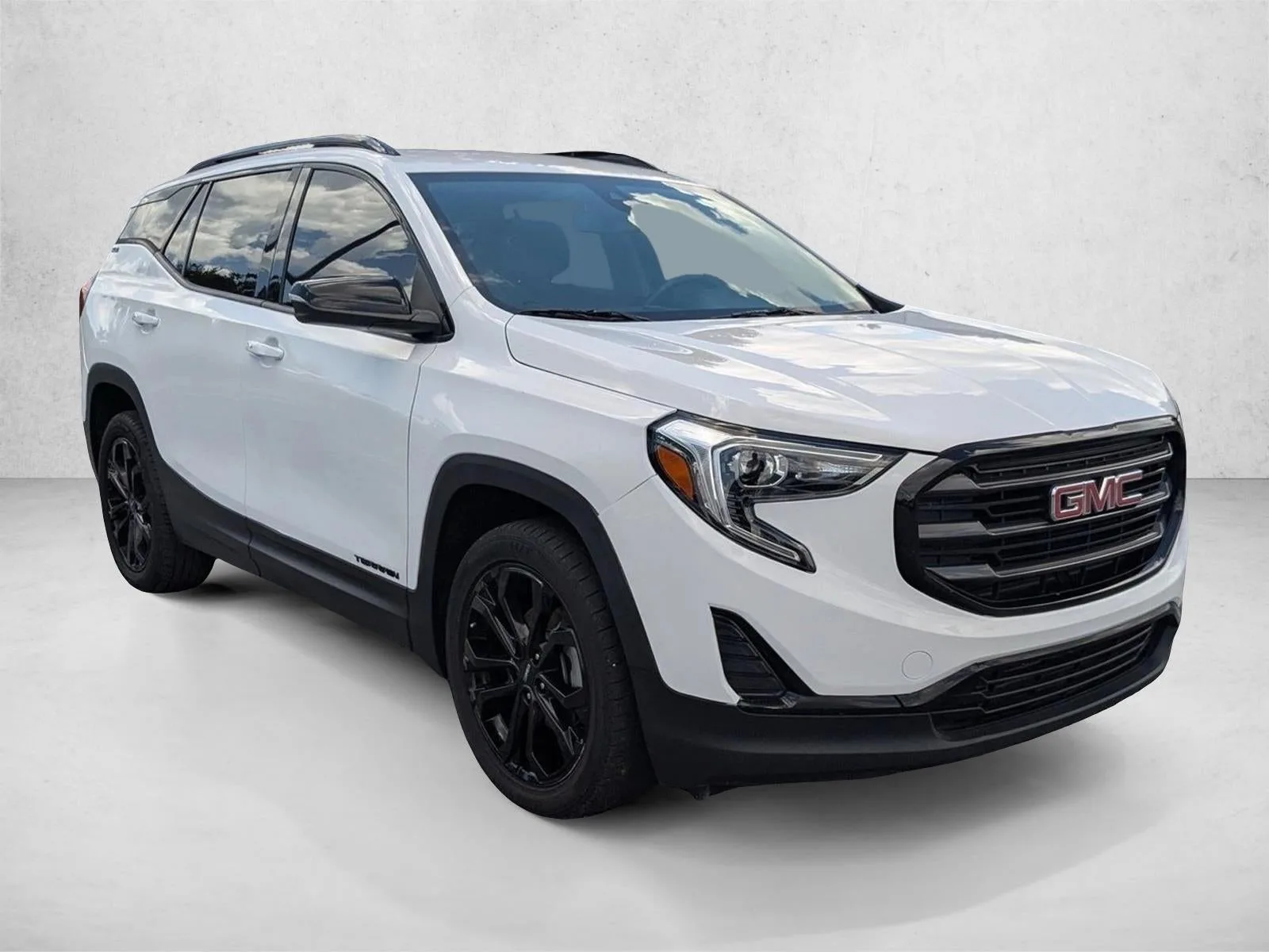 2021 GMC Terrain SLE photo 3