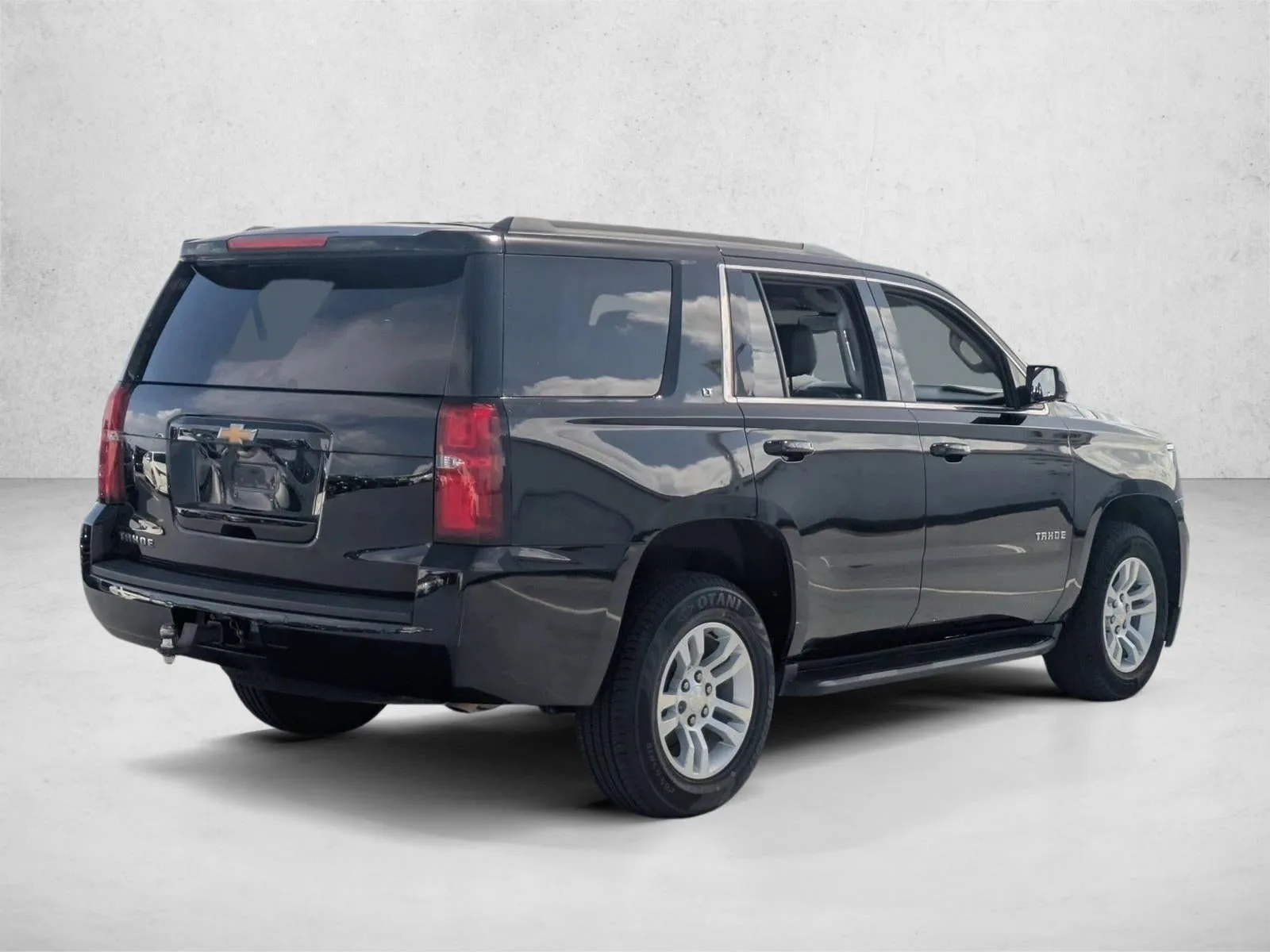 2020 Chevrolet Tahoe 4WD LT photo 5