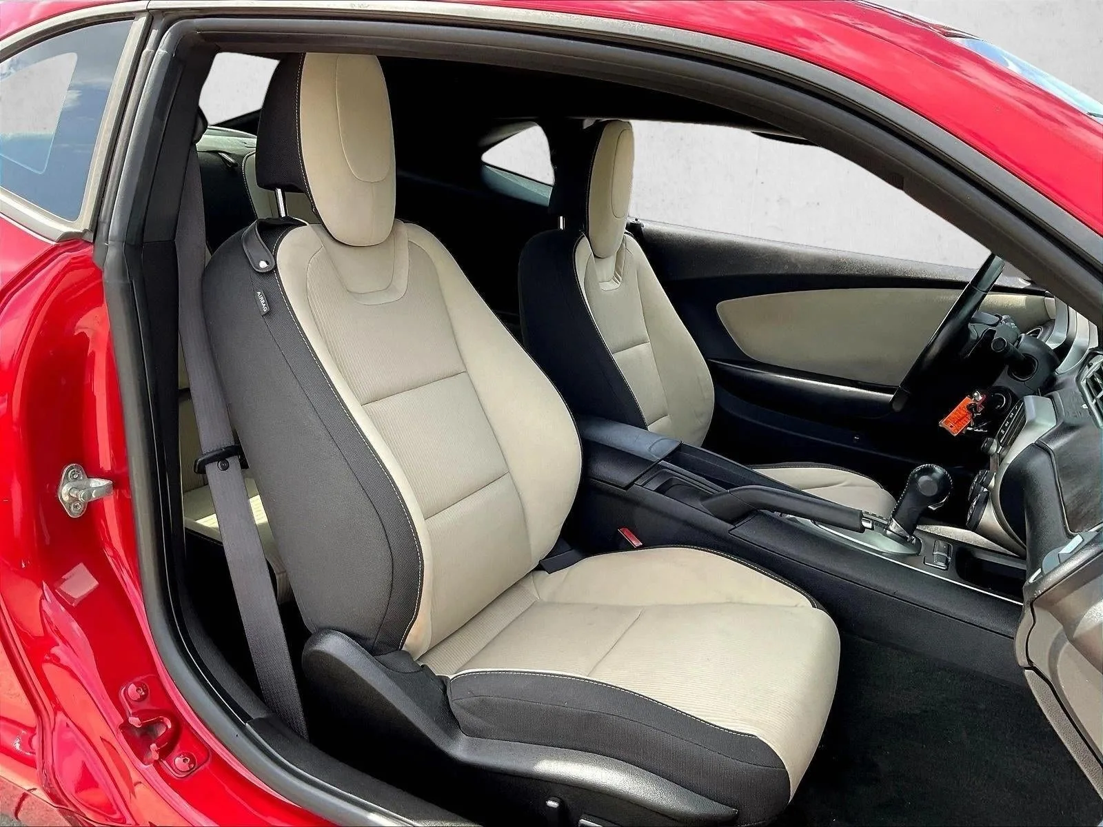 2013 Chevrolet Camaro Coupe 1LT photo 9
