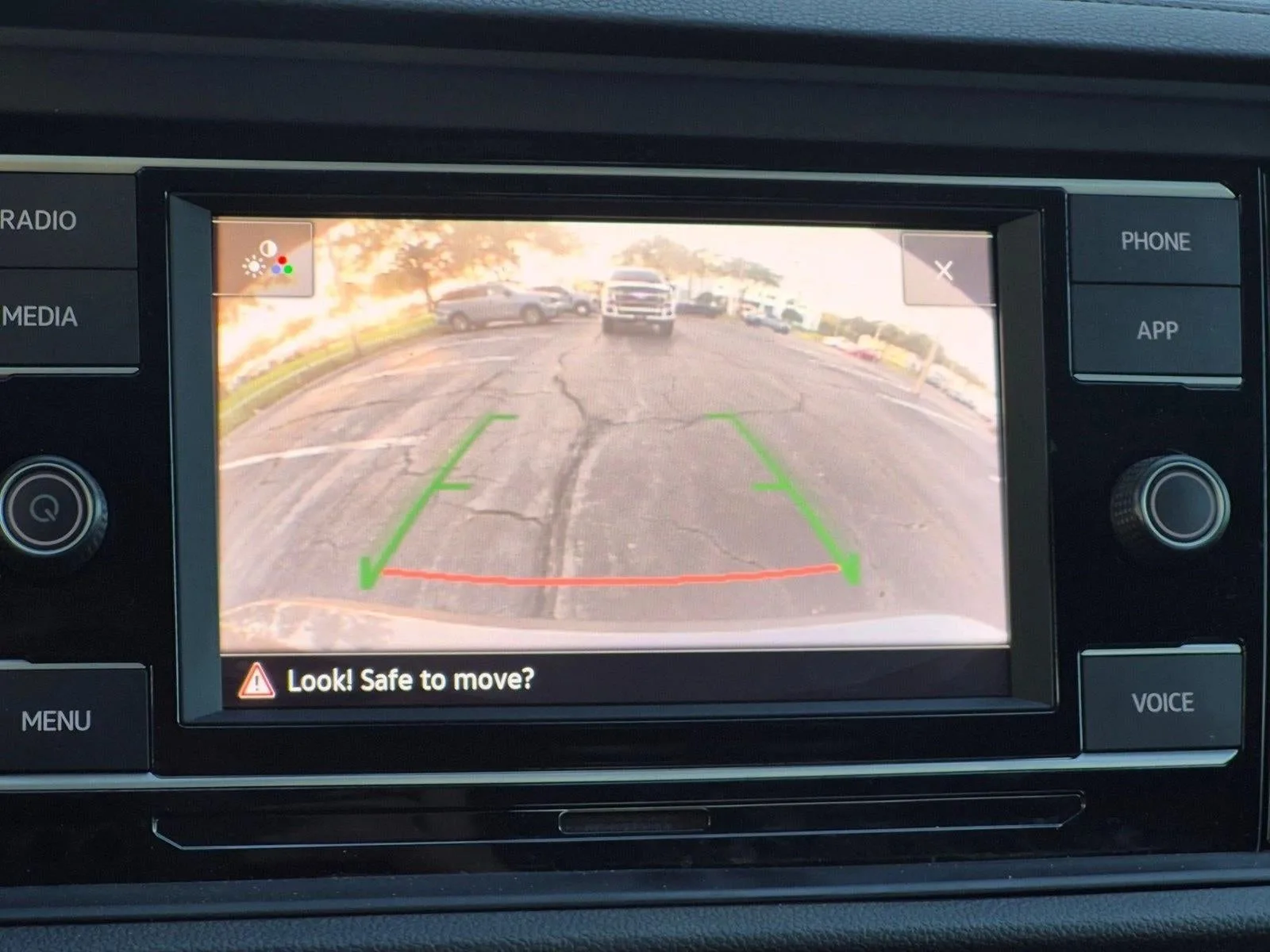 2021 Volkswagen Jetta SE Auto photo 9