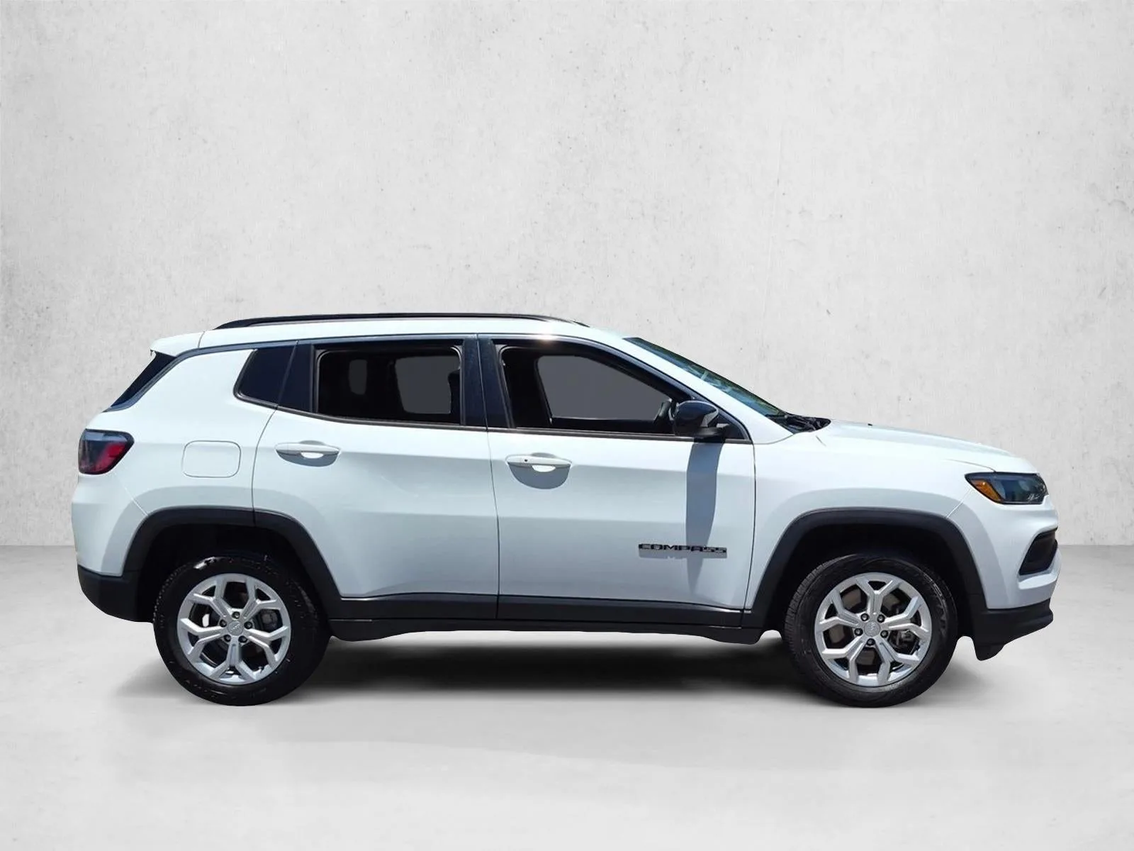2024 Jeep Compass Latitude 4x4 photo 4