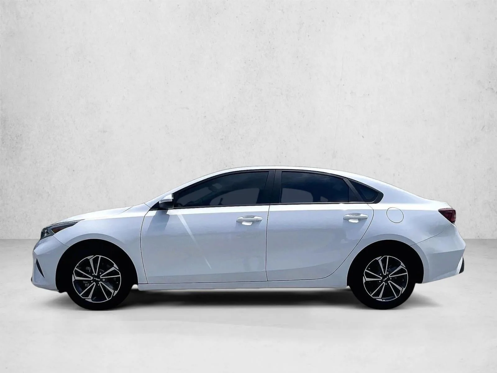 2024 Kia Forte LXS photo 6