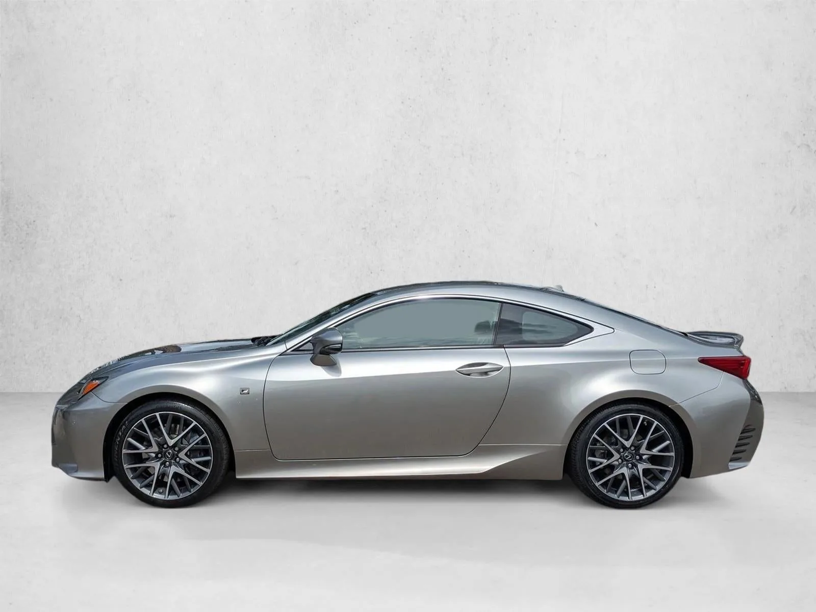 2016 Lexus RC Turbo 2dr Cpe F SPORT photo 9