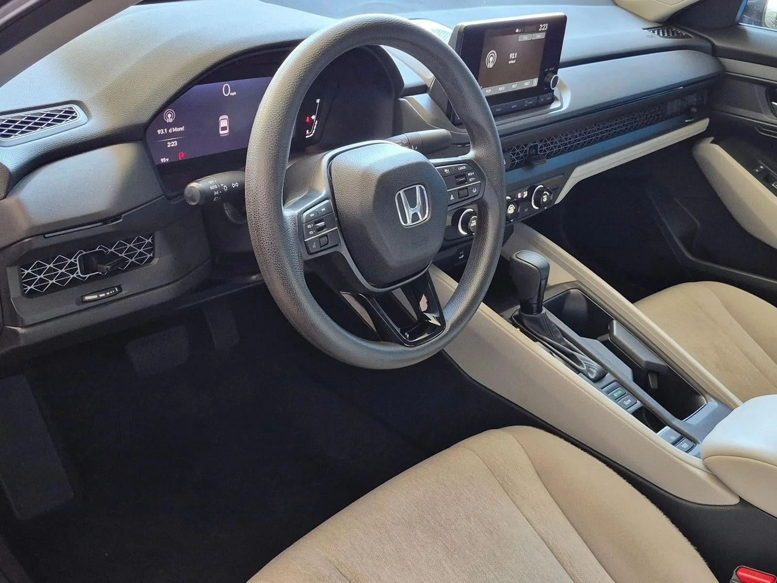 2023 Honda Accord Sedan LX CVT photo 9