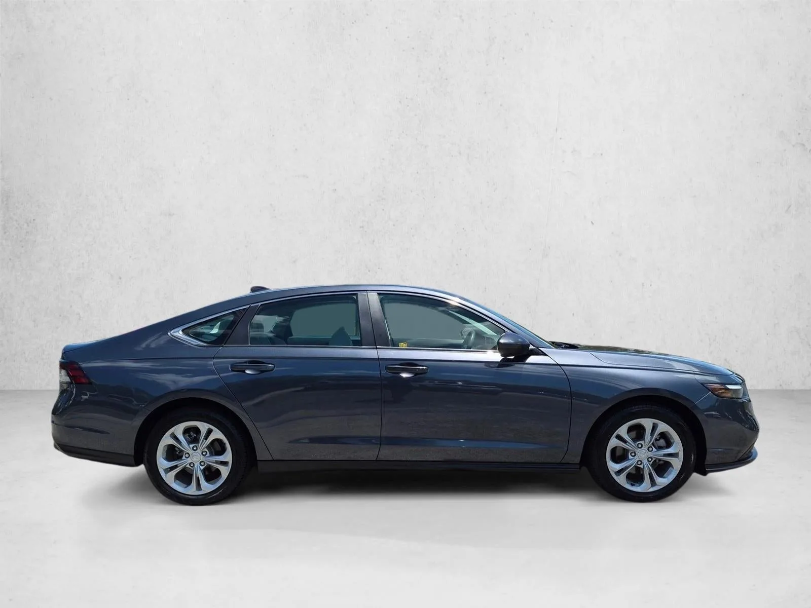 2023 Honda Accord Sedan LX CVT photo 4