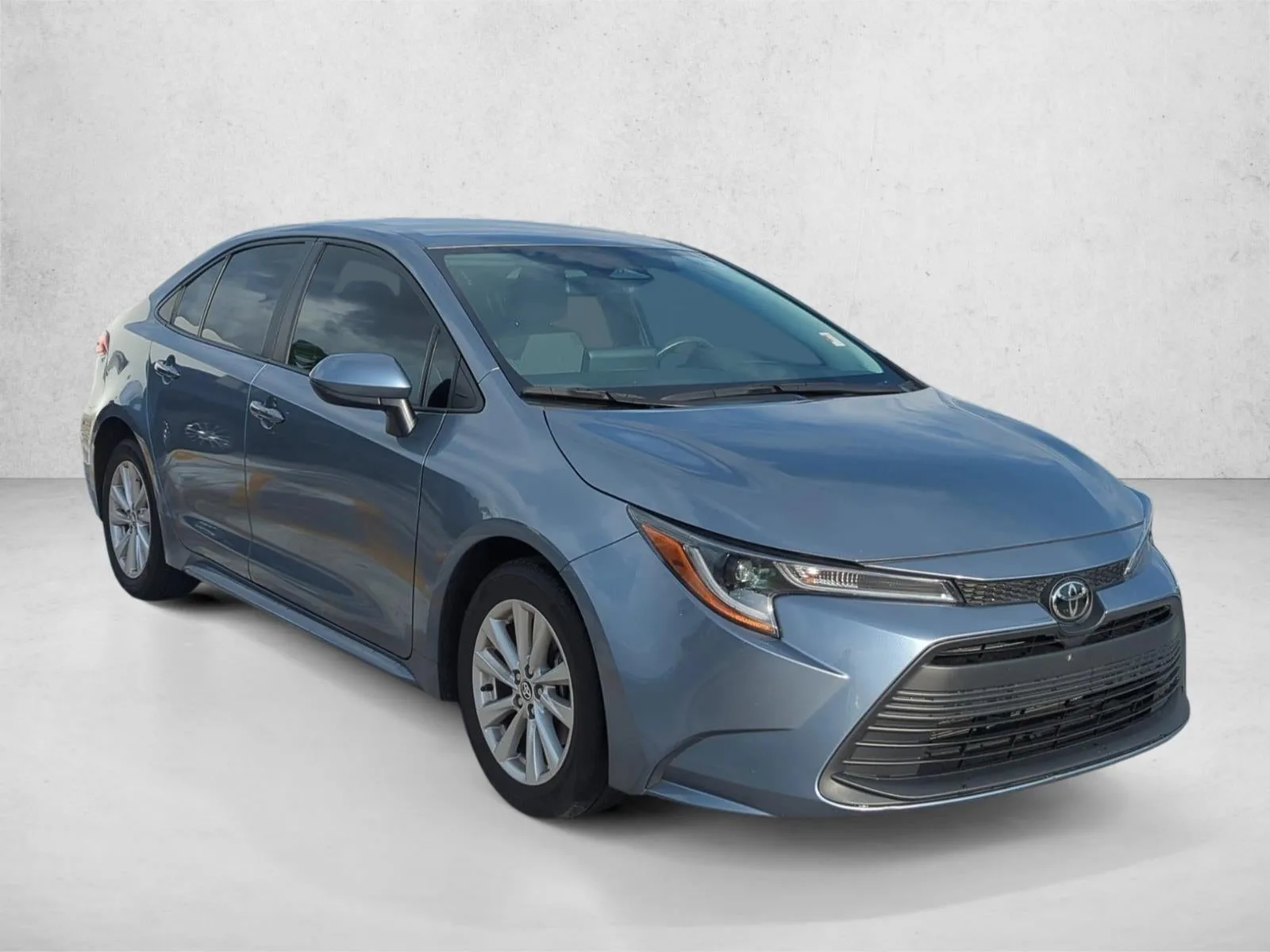 2024 Toyota Corolla LE CVT (Natl) photo 3