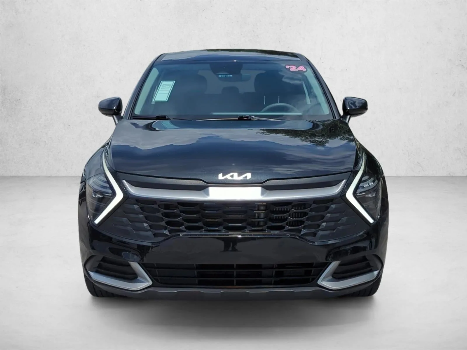 2024 Kia Sportage Hybrid LX FWD photo 2